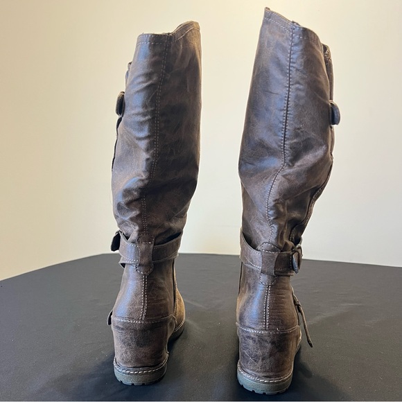 Stylish Brown Wedge Boots Size 8 from Yellow Shoes NWT - Picture 4 of 12